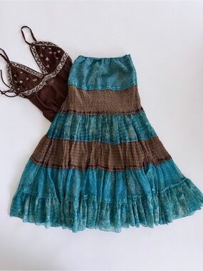 etc. Vintage Y2K Boho Tiered Ruffle Midi Skirt